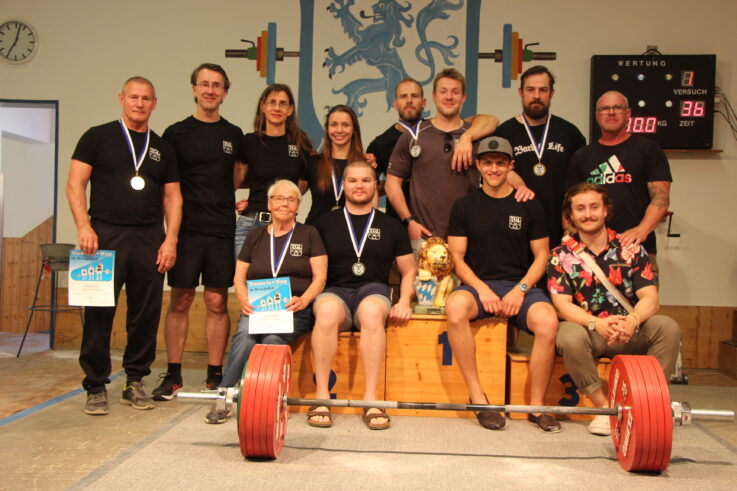 TG-Athleten und Athletinnen beimBavaria-Cup im Kreuzheben des STC Bavaria 20 Landshut